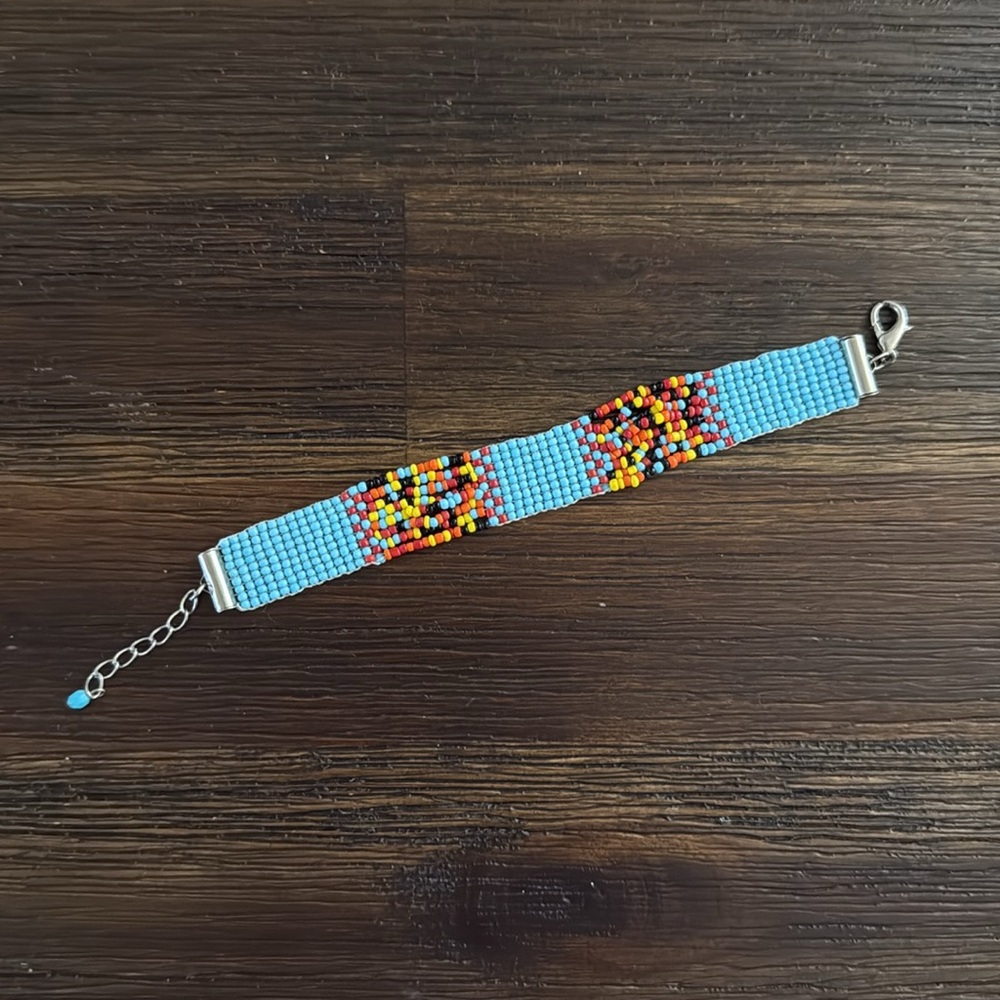 Beaded Bracelet with Silver Tone Adjustable Clasp - Picture 2 of 10